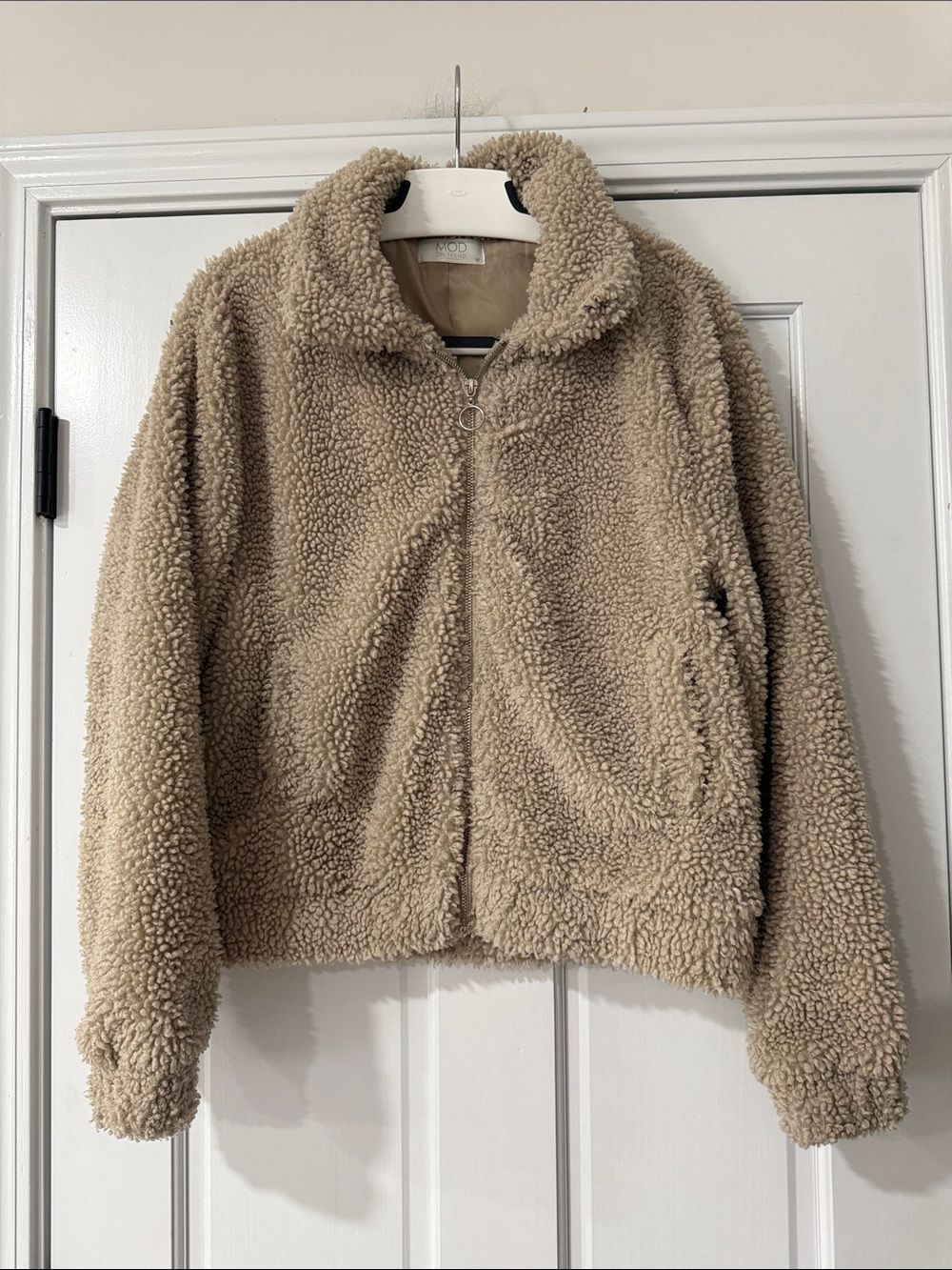 MOD ON TREND Teddy Sherpa Zip-Up Jacket - Beige Lined Pockets Size M